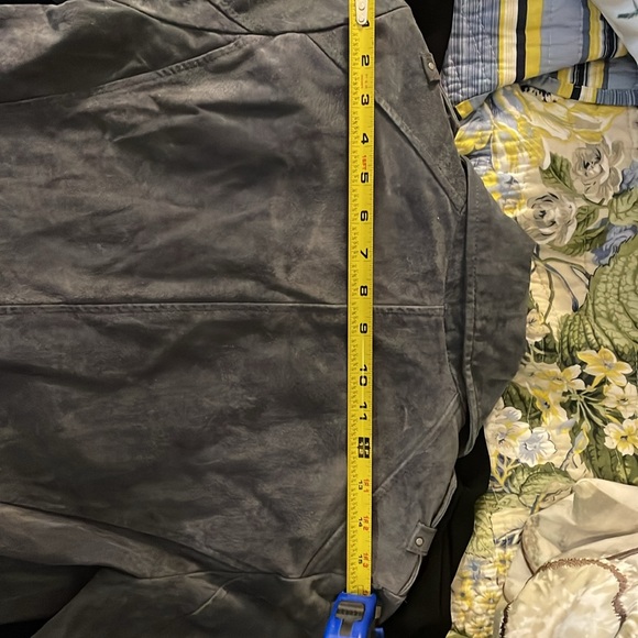 Andrew Marc NEW YORK, gray suede leather with lots of zippers,belt, bomber coat! - Picture 7 of 14